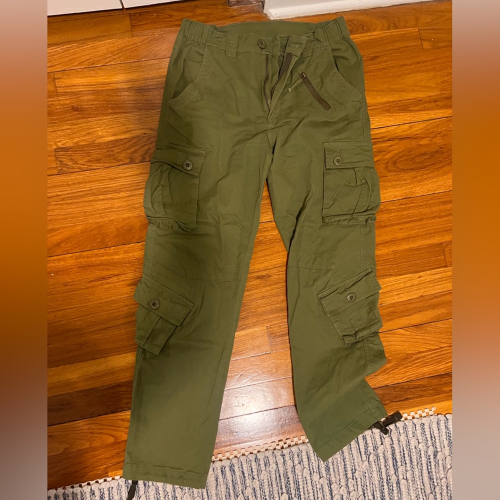 Women’s Green Cargo Pants